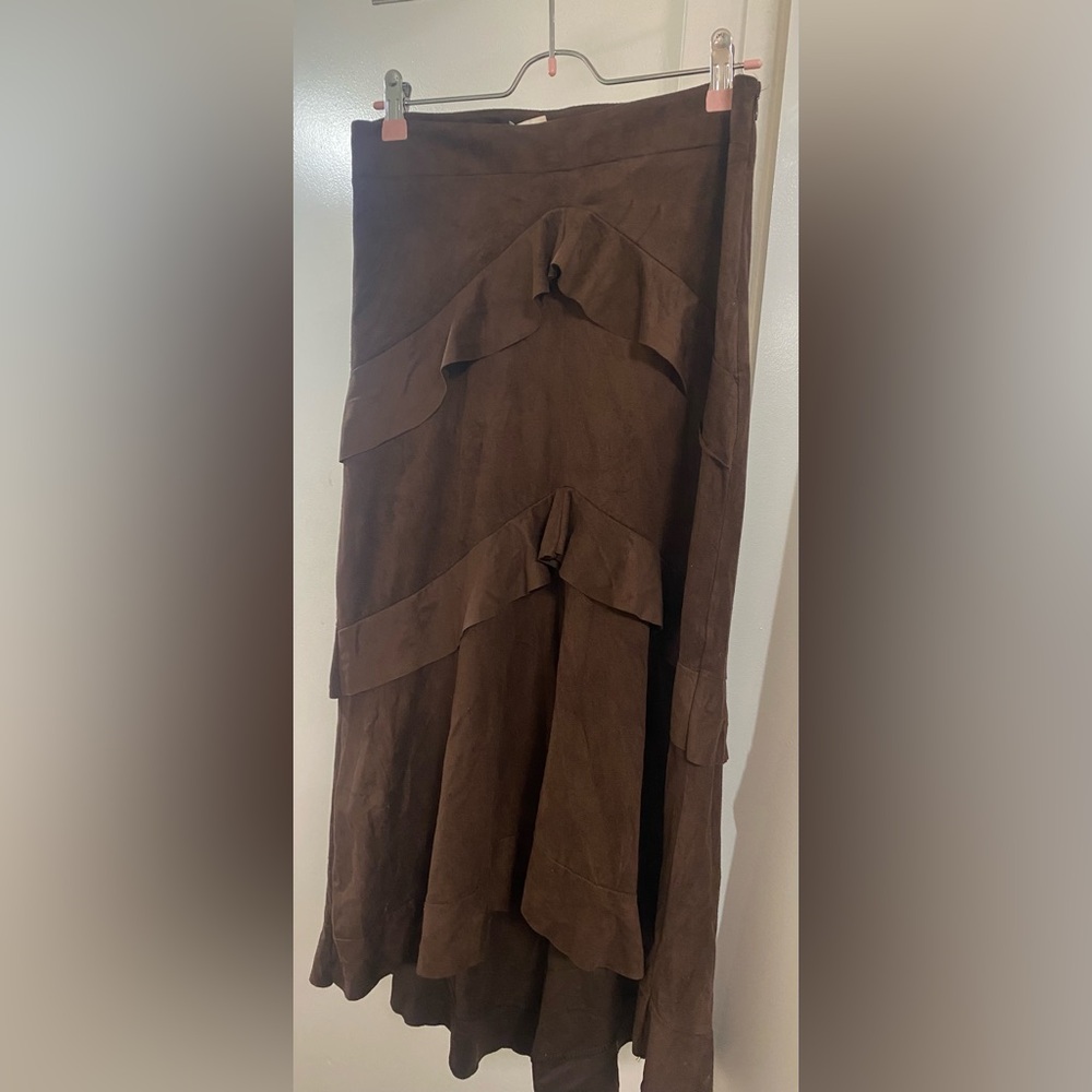 Bebe Vintage Asymmetrical Suede Ruffled Brown Skirt. Size 4